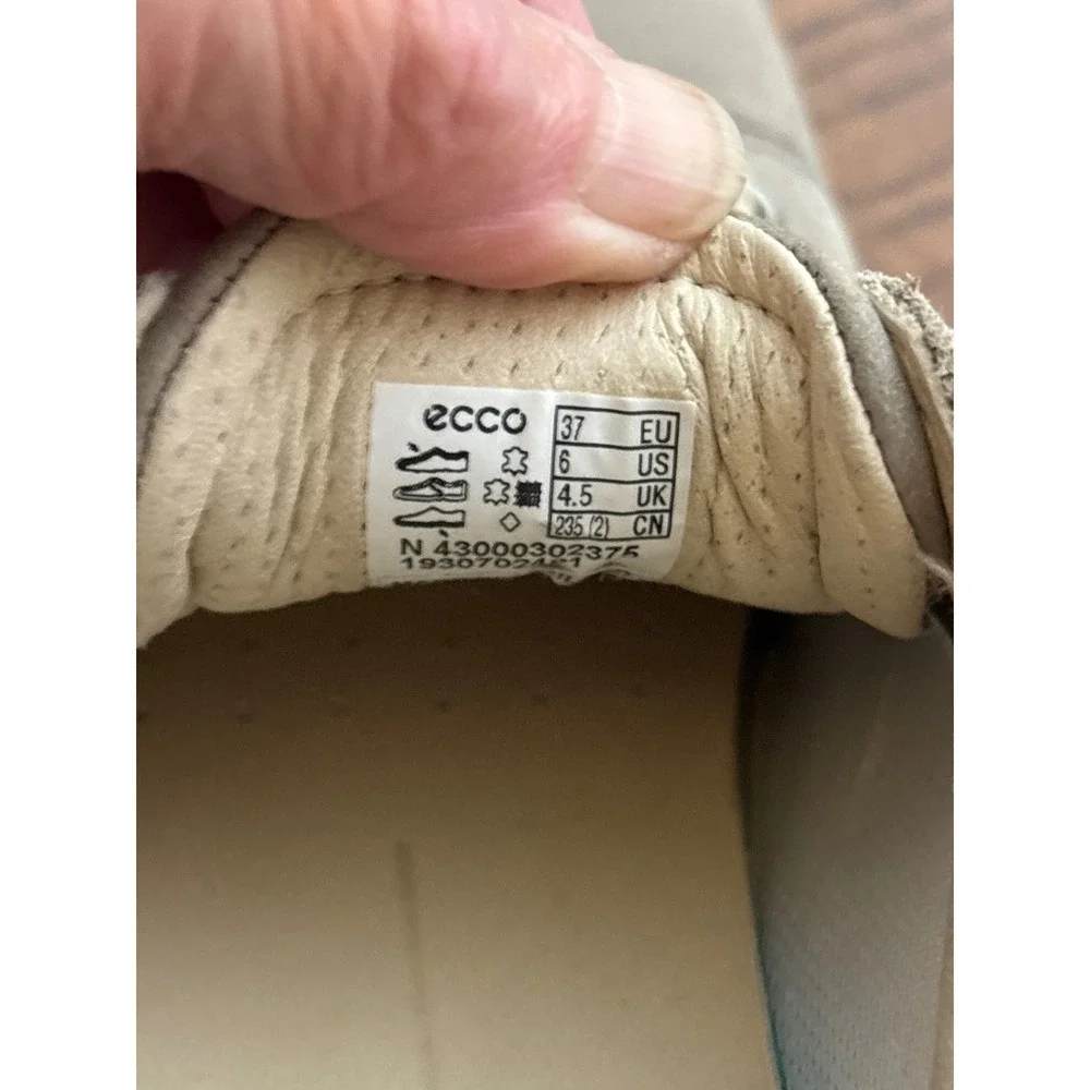 ECCO Soft 7 Warm Grey Nubuck Leather Low Top Sneakers Womens 6 EU 37 A1218